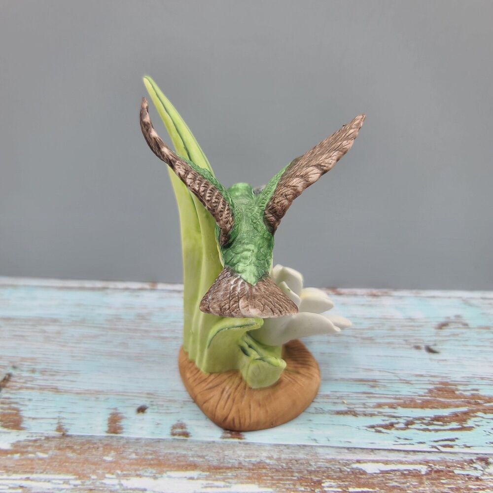 Royal Heritage Birds In Flight Hummingbird Odyssey Flight To Spring With Flower - Picture 4 of 12